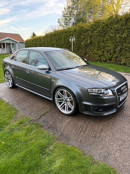 Audi RS4 5 of 10