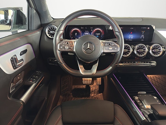 Mercedes-Benz GLA250 e 10 of 22