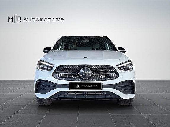 Mercedes-Benz GLA250 e 2 of 22