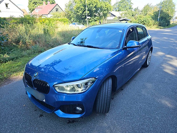 BMW 116d 2 of 7