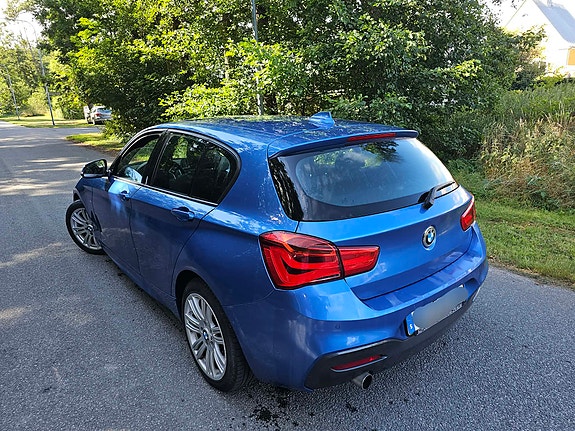 BMW 116d 4 of 7