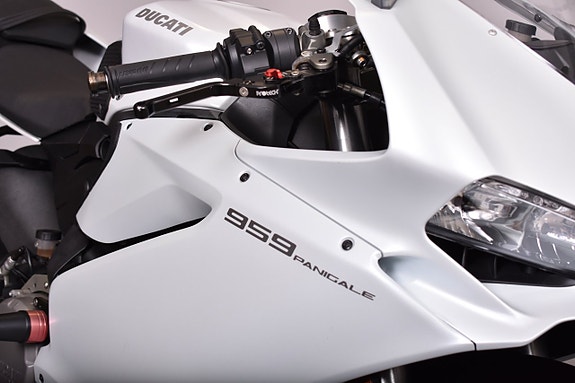 Ducati Panigale 959 / MYCKET FINT SKICK 12 of 19