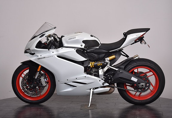 Ducati Panigale 959 / MYCKET FINT SKICK 4 of 19