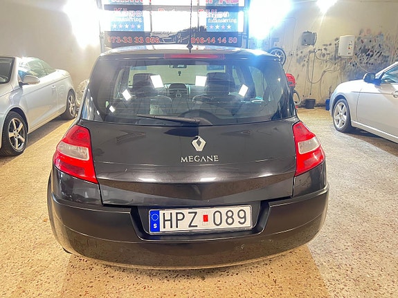 Renault Megane 10 of 10