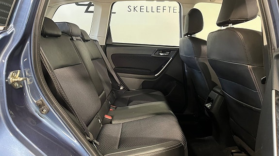 Subaru Forester 7 of 12