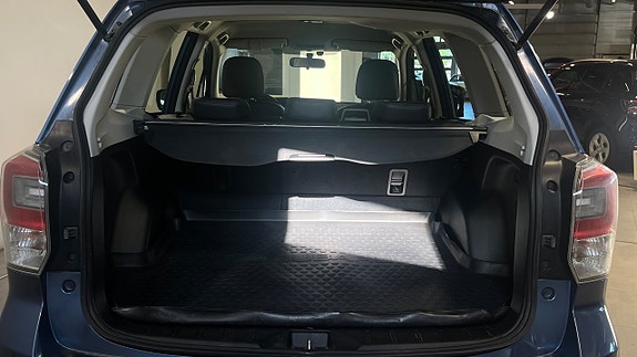 Subaru Forester 5 of 12