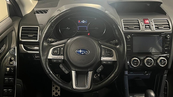 Subaru Forester 9 of 12