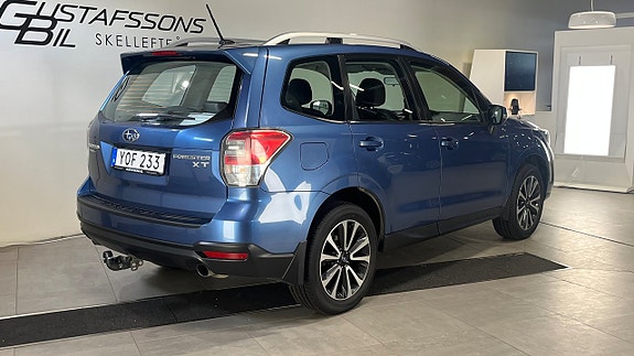 Subaru Forester 4 of 12