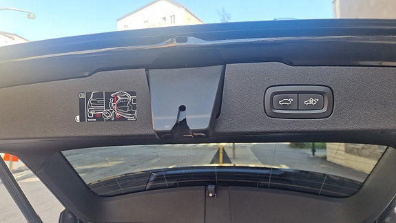 Volvo V60 13 of 16