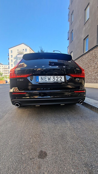 Volvo V60 7 of 16