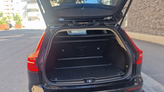 Volvo V60 8 of 16