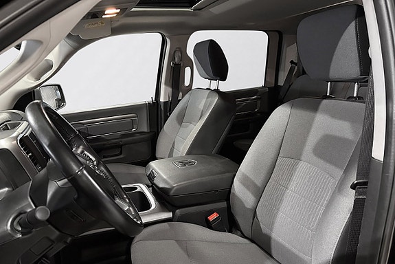 Dodge RAM 1500 16 of 23