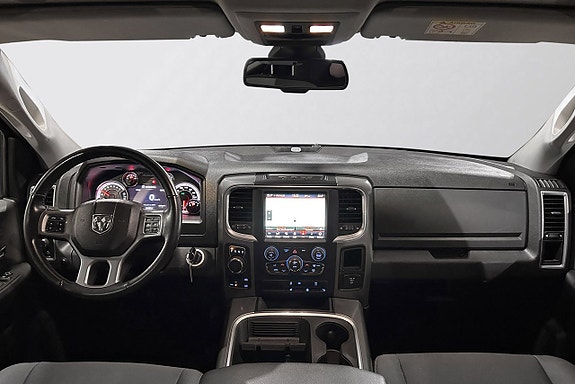 Dodge RAM 1500 14 of 23
