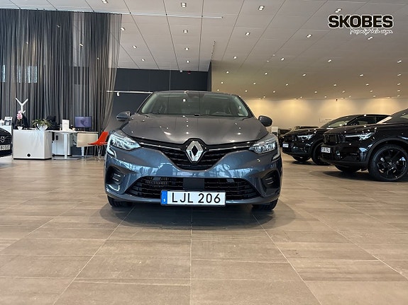 Renault Clio 21 of 21
