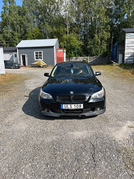 BMW 525i 4 of 9