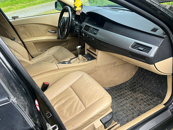 BMW 525i 9 of 9