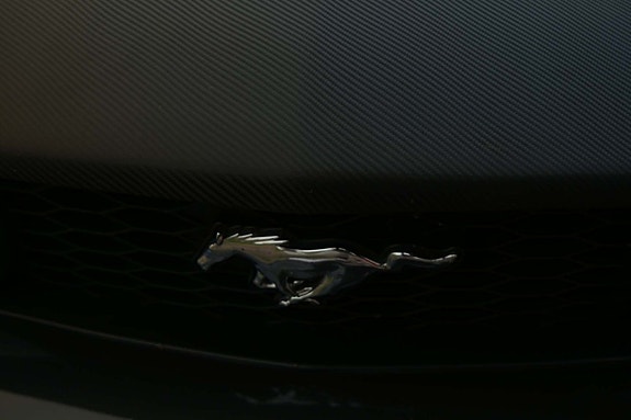 Ford Mustang 3 of 16