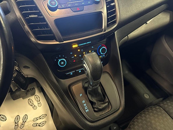 Ford Transit Connect 18 of 19
