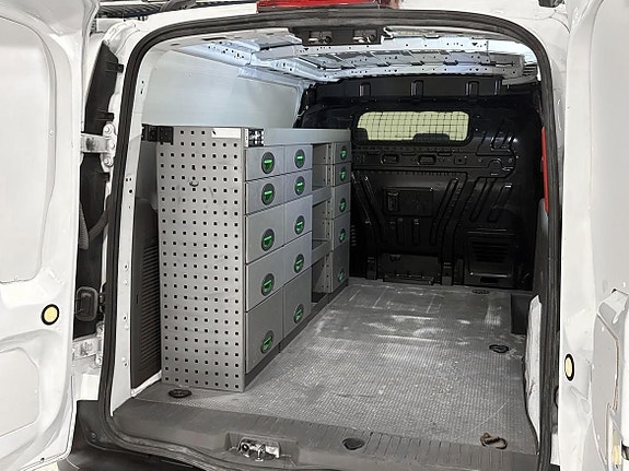 Ford Transit Connect 11 of 19