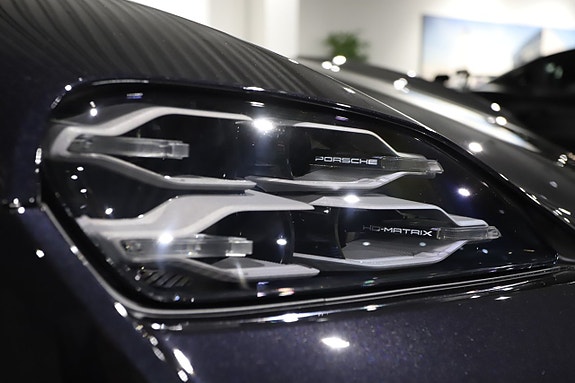 Porsche Taycan 4S 9 of 28
