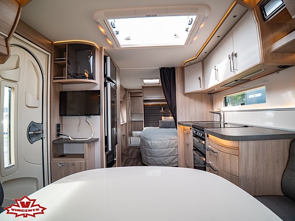 Kabe ROYAL 630 TDL KS *Queenbädd *Mover *Luft 3 of 20