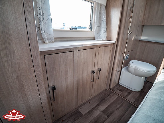Kabe ROYAL 630 TDL KS *Queenbädd *Mover *Luft 13 of 20