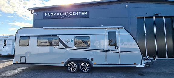 Knaus Südwind 650 PXB 60 years "Cykelställ, Queensbed, markis + front/sidor" 2 of 15