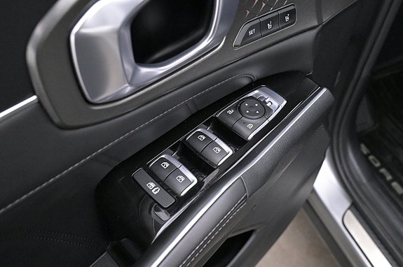 Kia Sorento 11 of 27