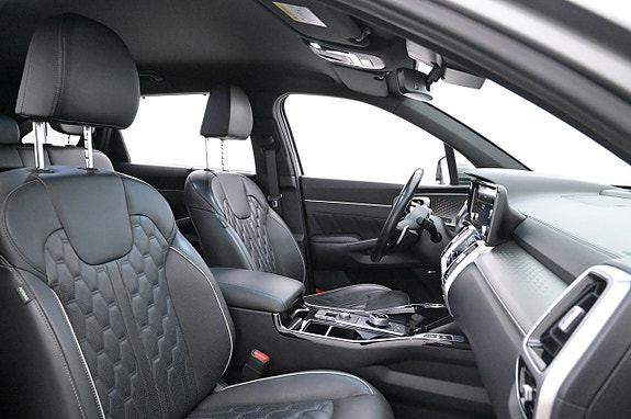 Kia Sorento 15 of 27