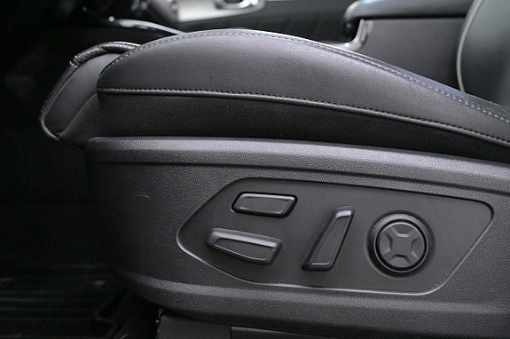 Kia Sorento 14 of 27