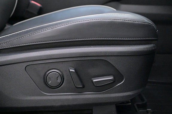 Kia Sorento 16 of 27