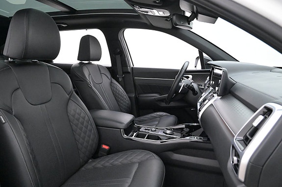 Kia Sorento 15 of 27