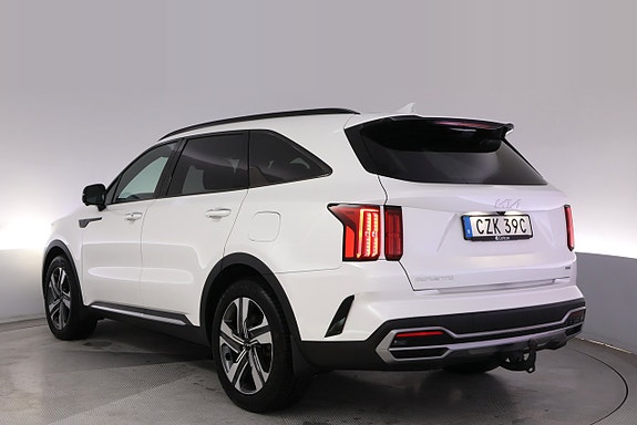 Kia Sorento 4 of 27