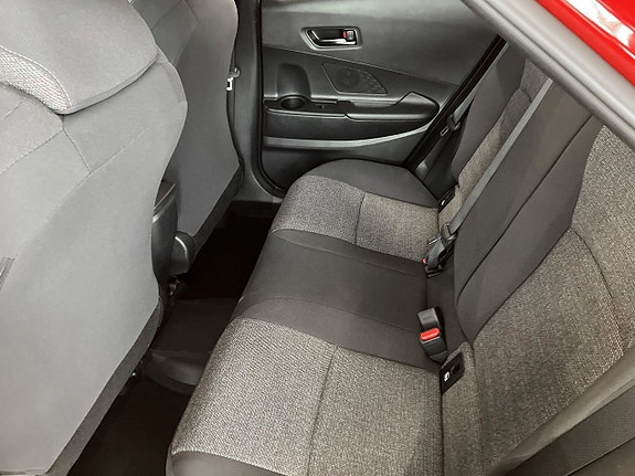 Toyota C-HR 7 of 11