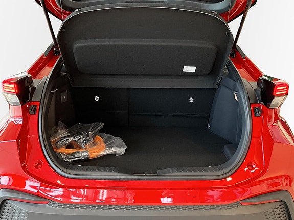 Toyota C-HR 10 of 11