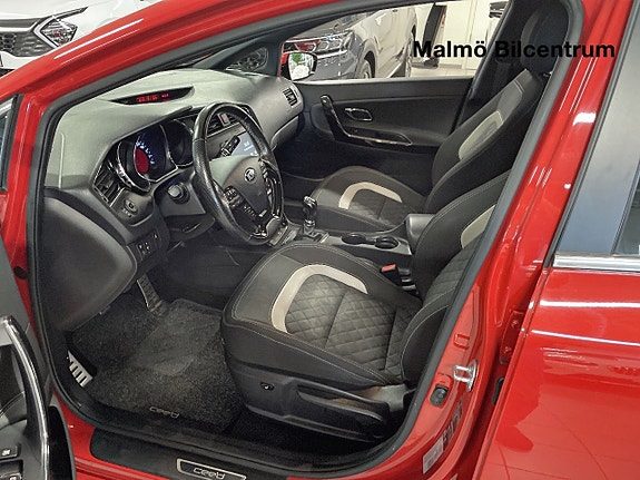 Kia Ceed 12 of 17