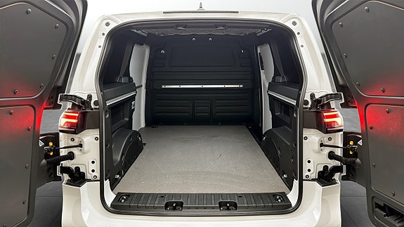 Volkswagen ID. Buzz 12 of 19