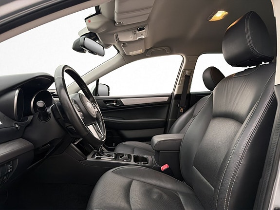 Subaru Outback 13 of 30