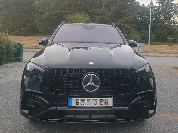 Mercedes-Benz GLE53 7 of 30