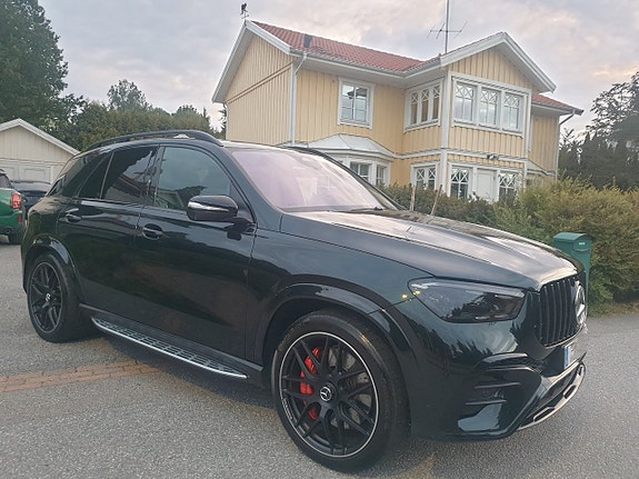 Mercedes-Benz GLE53 28 of 30