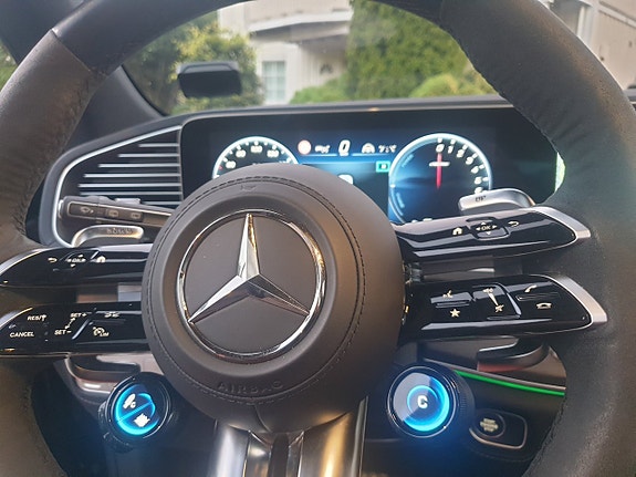 Mercedes-Benz GLE53 15 of 30