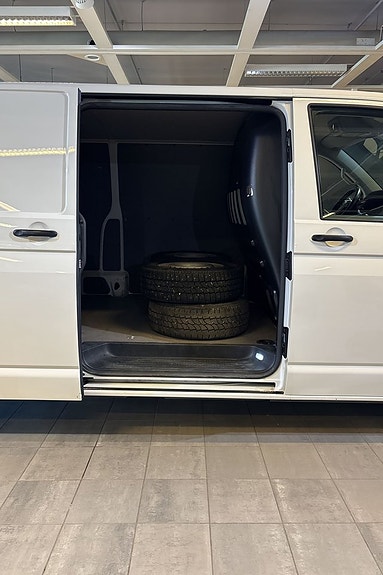 Volkswagen Transporter 8 of 20