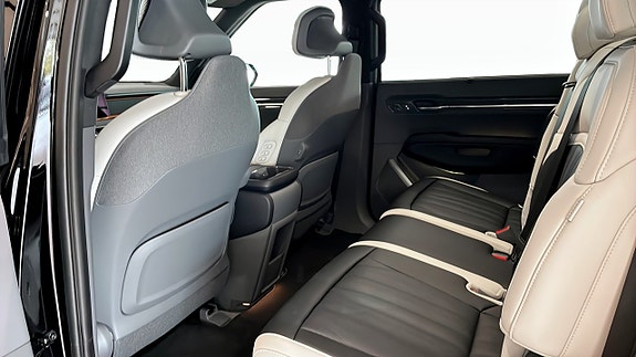 Kia EV9 5 of 13