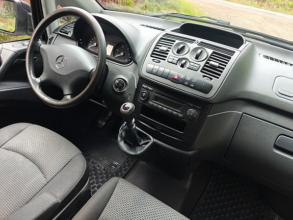 Mercedes-Benz Vito 110 14 of 14