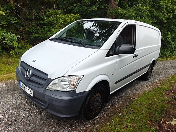 Mercedes-Benz Vito 110 2 of 14