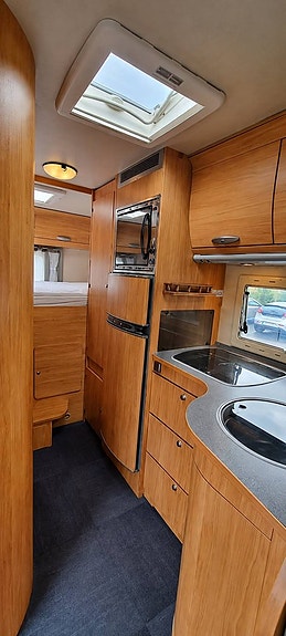 Adria Coral A660SP 9 of 20