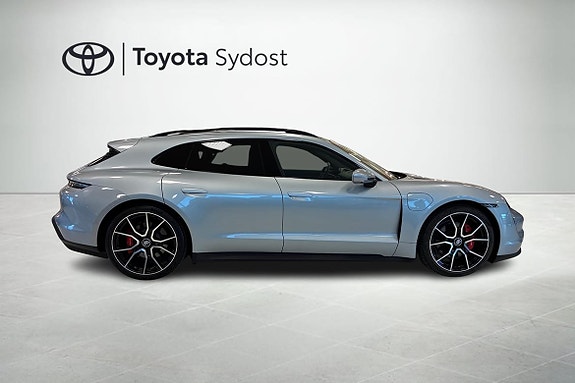 Porsche Taycan 4S 16 of 18