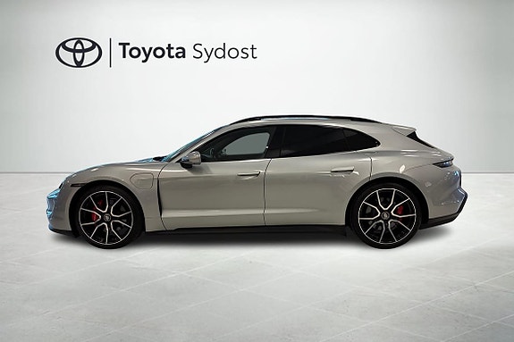 Porsche Taycan 4S 3 of 18