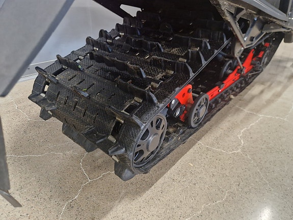 Ski-Doo Expedition SE 900 Ace Turbo 3 of 3