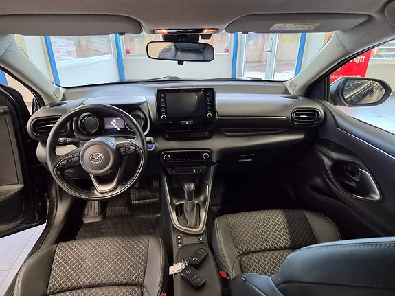 Mazda 2 9 of 14